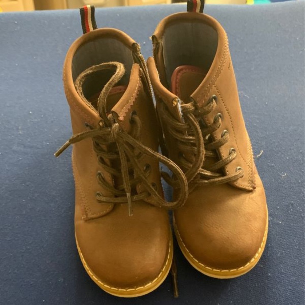 Tommy boys boots